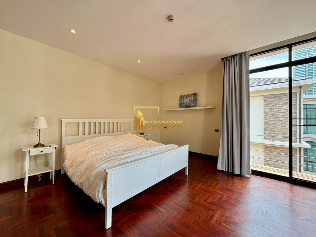 รูป EM Villa - 3 Storey 4 Bedroom House With Pool in Phrom Phong - BR7508SH - รูปที่ 48/60