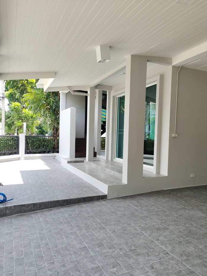 picture [For Sale] Single detached house, corner house, Groove Ville Bangna project, km. 10, near Mega Bangna, expressway and community area. - 2/32