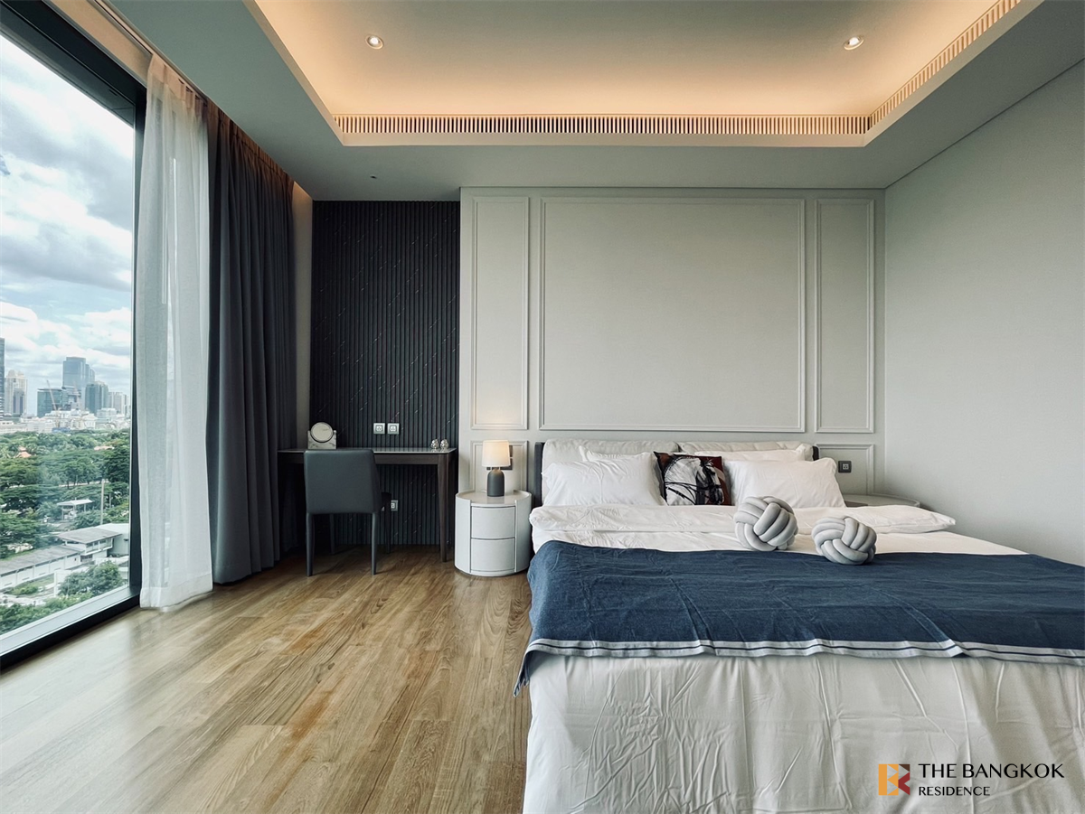 picture Live the Luxury Style in a High-potential Location Sindhorn Tonson - 4/10