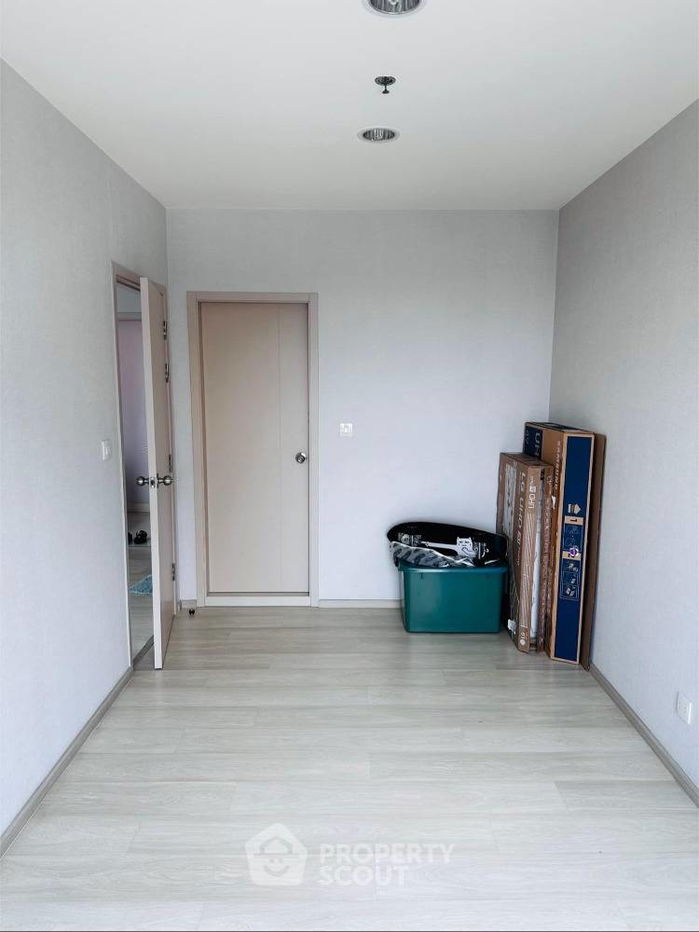 picture 2-BR Condo at Life Pinklao near MRT Bang Yi Khan (ID 1886237) - 5/16