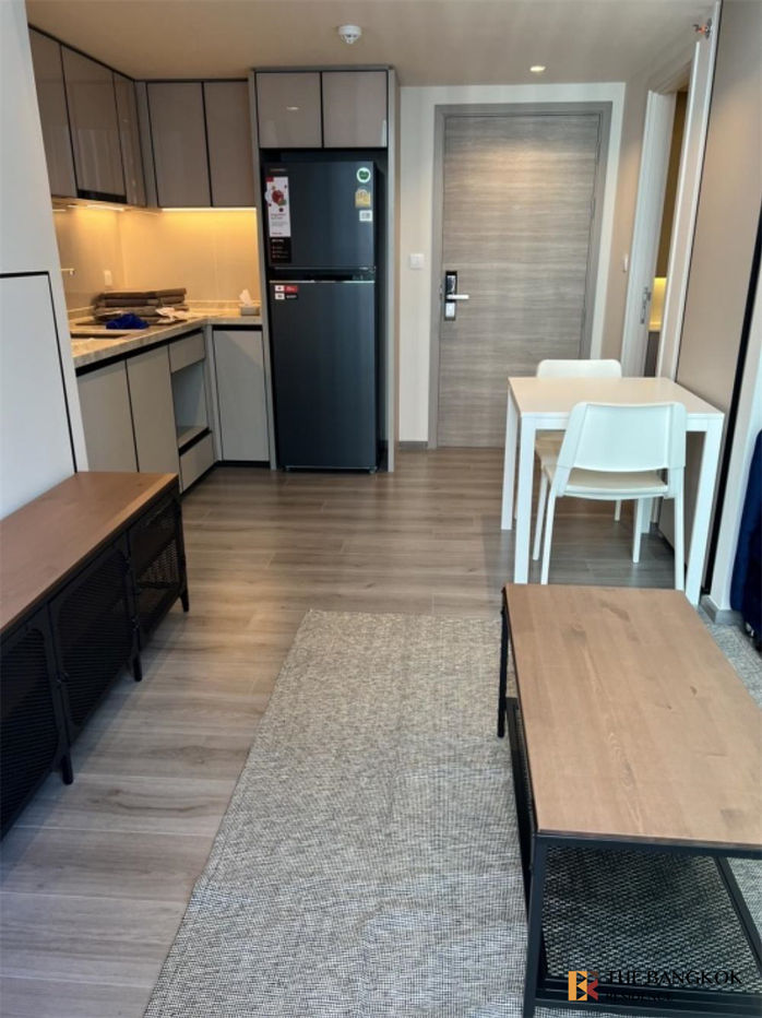 picture The Reserve Phahol – Pradipat near BTS Sena Ruam Premium Luxury Condo in Prime Location - 4/9