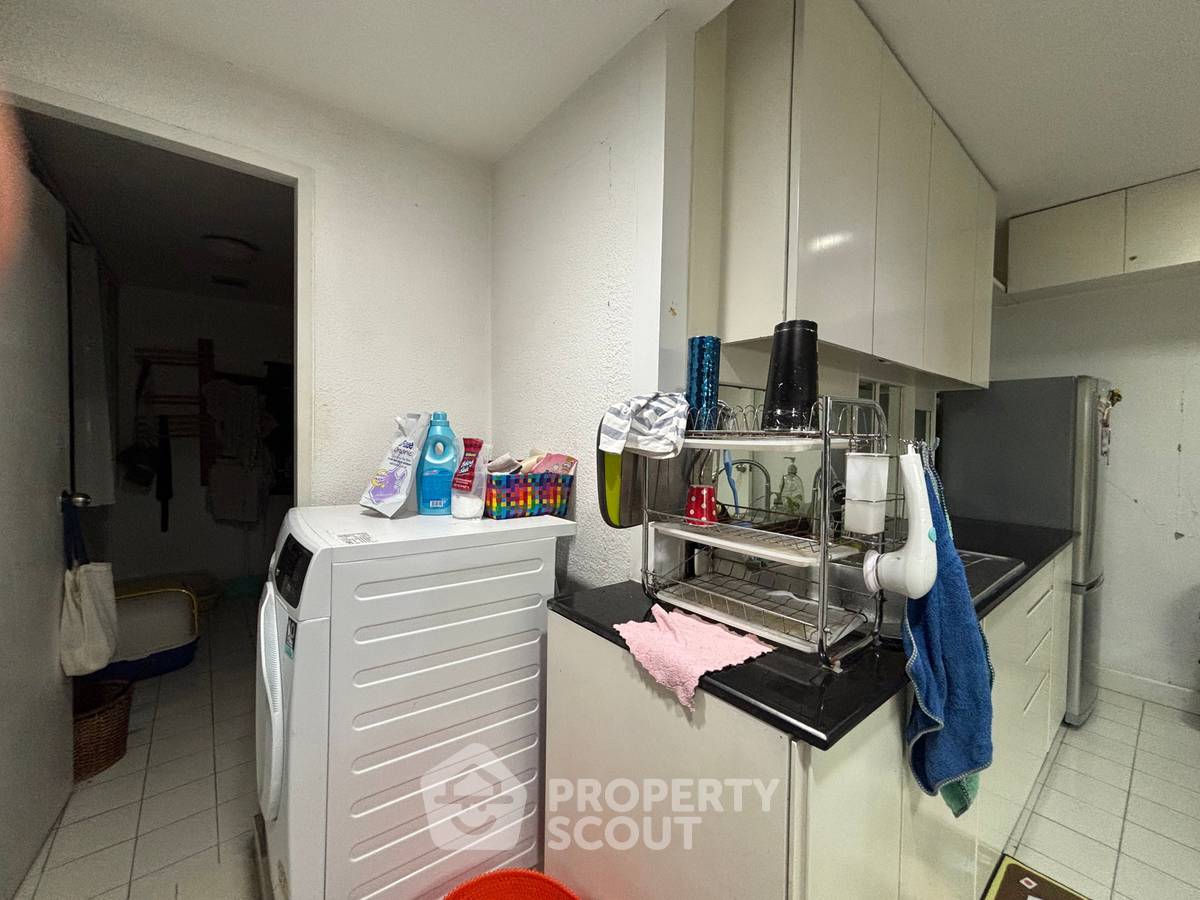 รูป คอนโด 2-ห้องนอน ที่ เกียรติธานี ซิตี้แมนชั่น ใกล้ MRT เพชรบุรี (ID 1885766) - รูปที่ 18/19