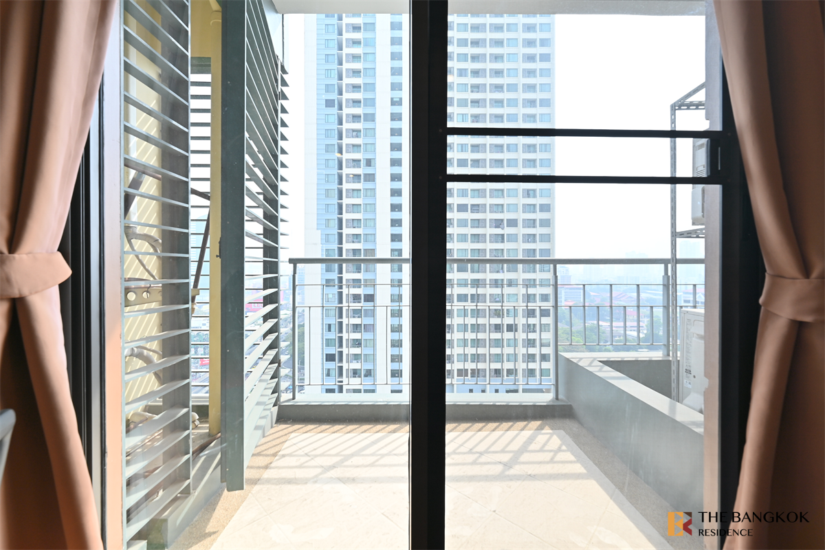 picture Villa Asoke near MRT Phetchaburi Station Ready-to-move-in Condo at an Amazing Price!! - 3/10
