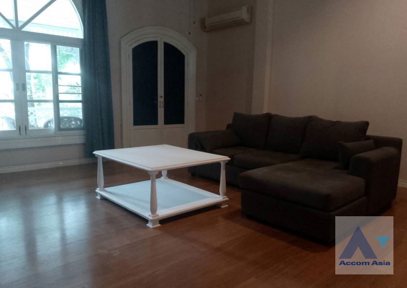picture 🔼🔽 AccomA 📩  3 BR Townhouse @Fantasia Villa 2 (AA32082) - 8/20