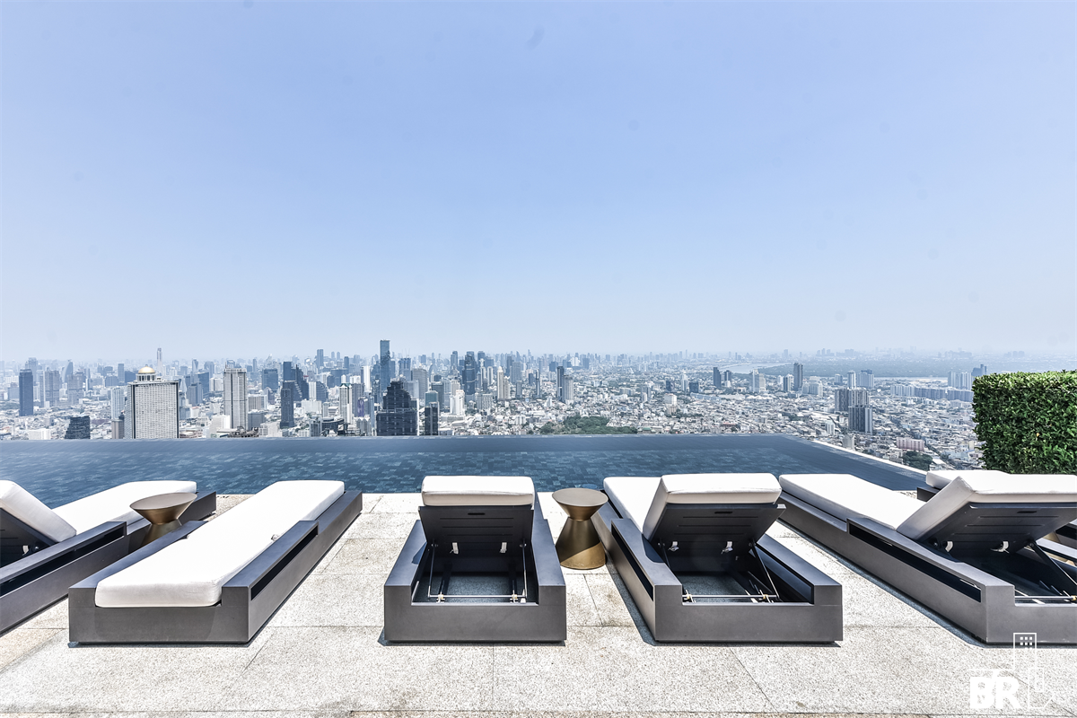 picture Four Seasons Private Residences  Ultimate Luxury Lifestyle with Convenience - 1/9
