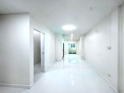 Townhouses for sale Pracha Uthit Huai Khwang : 🔺 For Sell Town house BAAN 84 MANSION 2-story 2 bedroom 2 bathroom