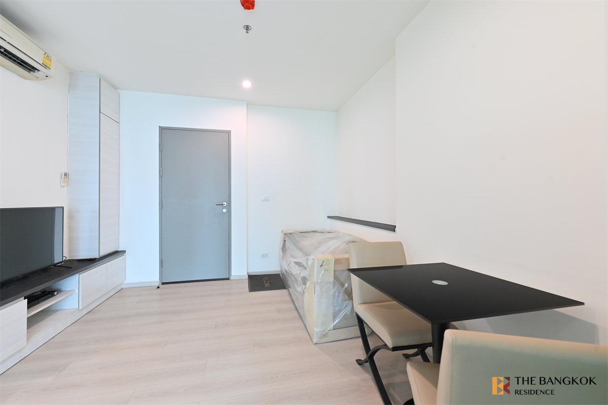 picture Life Ratchadapisek near MRT Huai Khwang Station The Privilege of Luxury in an Economic Hub Location - 9/10