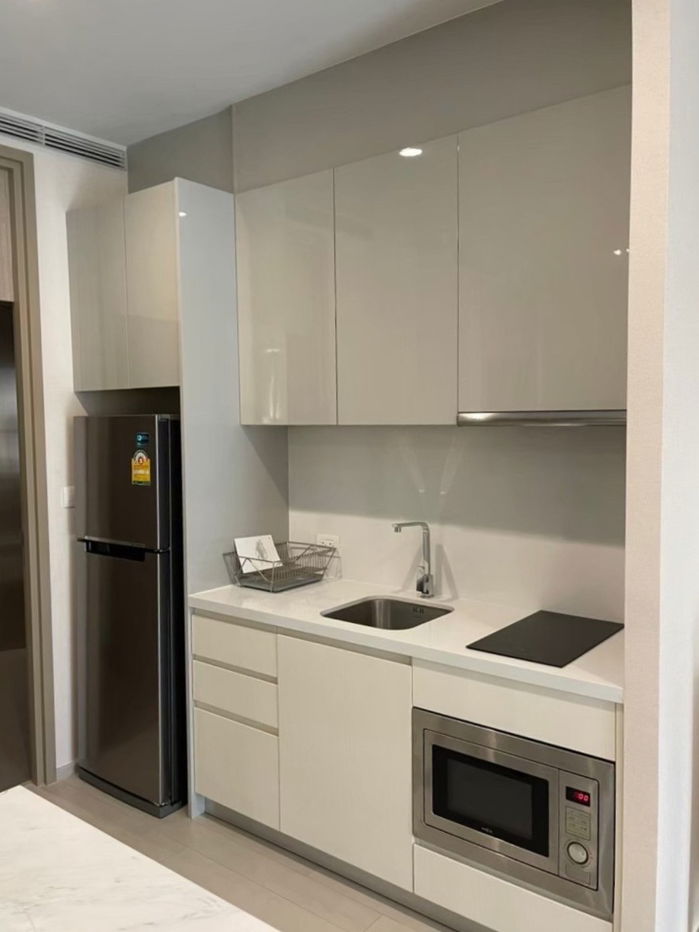 picture ♦ Best Price ♦ Tower B, 10+ Floor, Type A12 | 1 Bedroom, 46.72 sq.m. | Condo skywalk connect to BTS ploenchit and Central Embassy. - 5/18