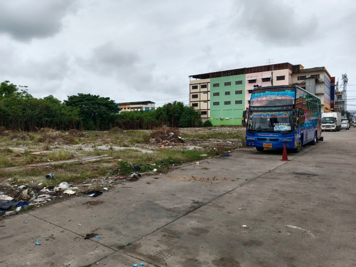 picture fitted land for any projects mainroad 18 meters on taparak road bangpra 65 - 3/7