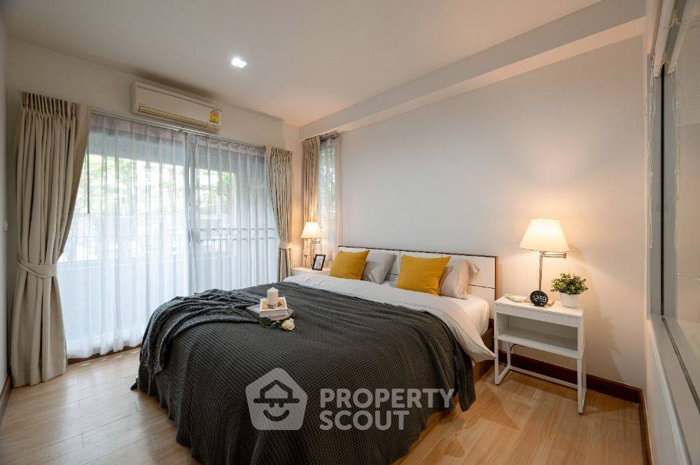 picture 2-BR Condo at The Seed Musee Sukhumvit 26 near BTS Phrom Phong (ID 1573887) - 44/44