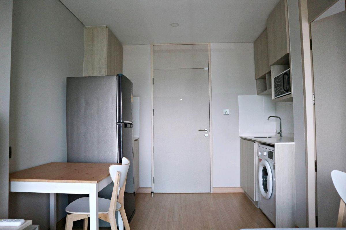 picture Lumpini Suite Dindaeng Ratchaprarop【𝐑𝐄𝐍𝐓】🔥Perfectly organized space, built-in warm design.🔥  Contact Line ID: @hacondo - 3/4
