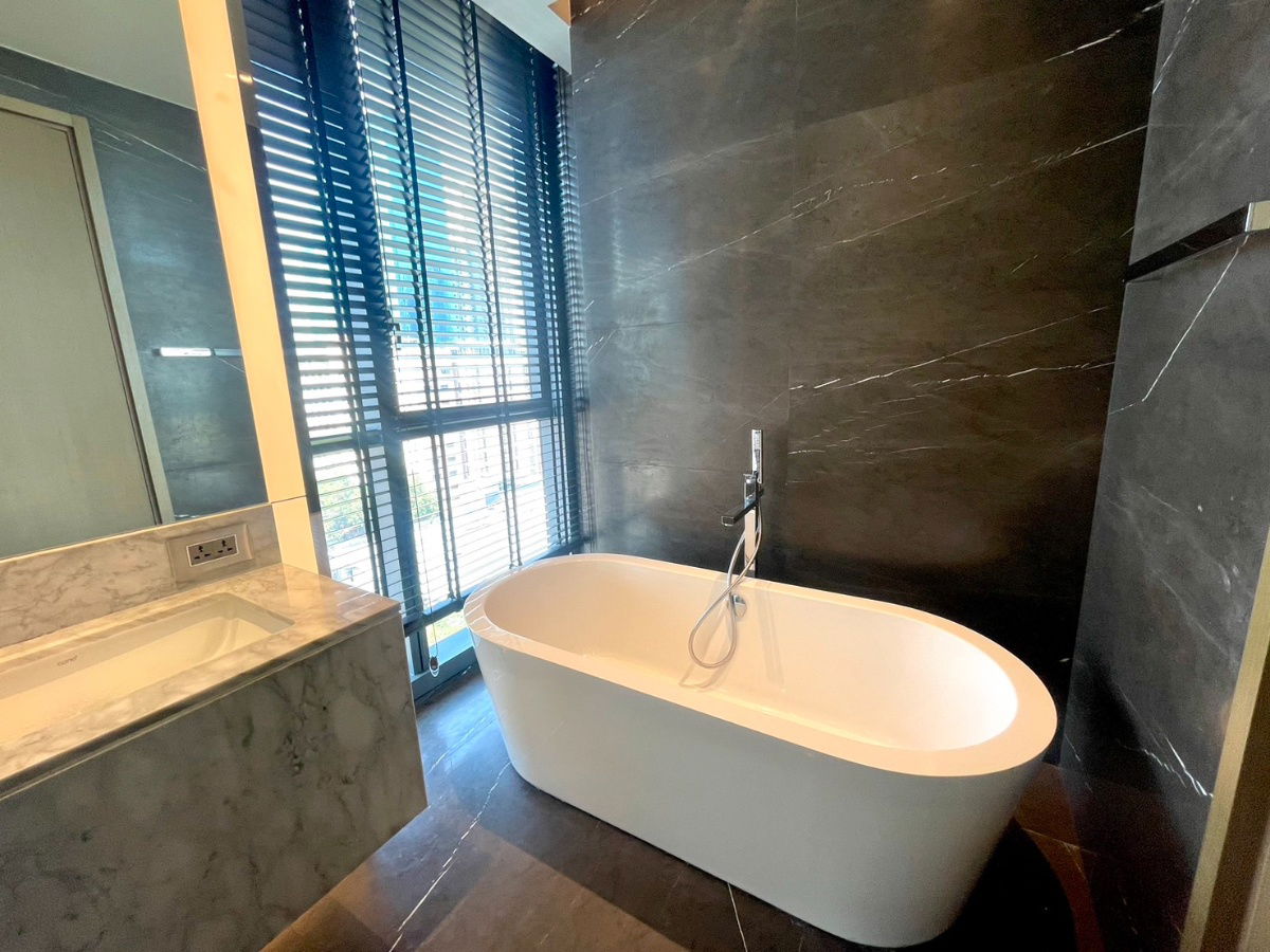 picture 🌿 WS1382 [For rent] The Monument Thonglor 💸 Price 110,000 baht/month 📍 Near BTS Thonglor - 4/16