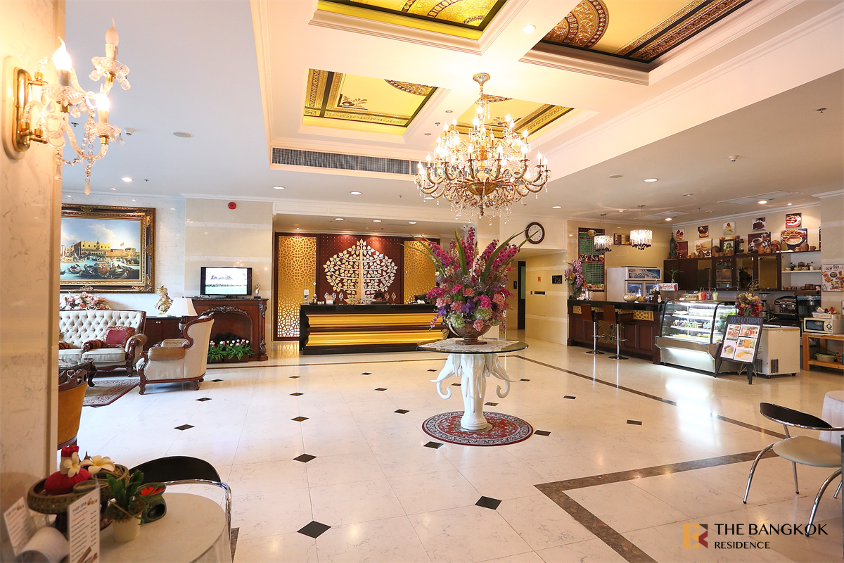 picture Ultimate Luxury Condo in Business District Piyathip Place - 3/10