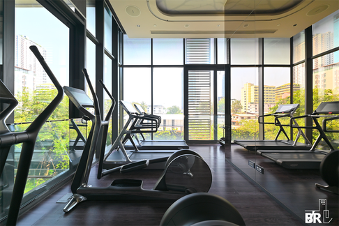 The Monument Thong Lo Luxury Condo at Special Price