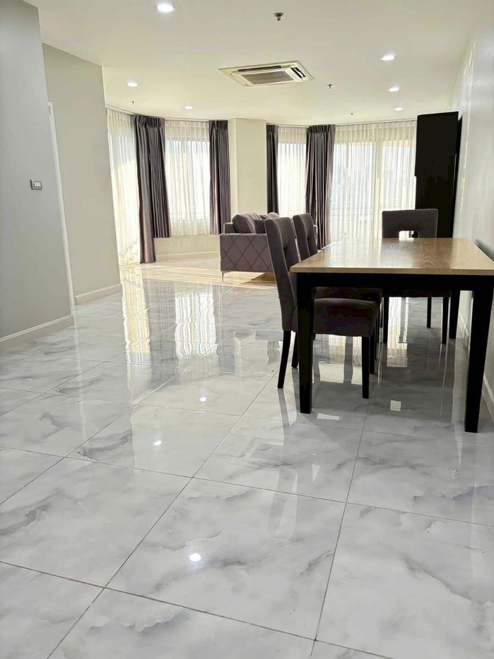 picture LTH12808 - Condo for rent at Moon Tower Size 202 sqm. 2 beds 3 baths Near BTS Thonglor Station ONLY 65K/Month - 5/7