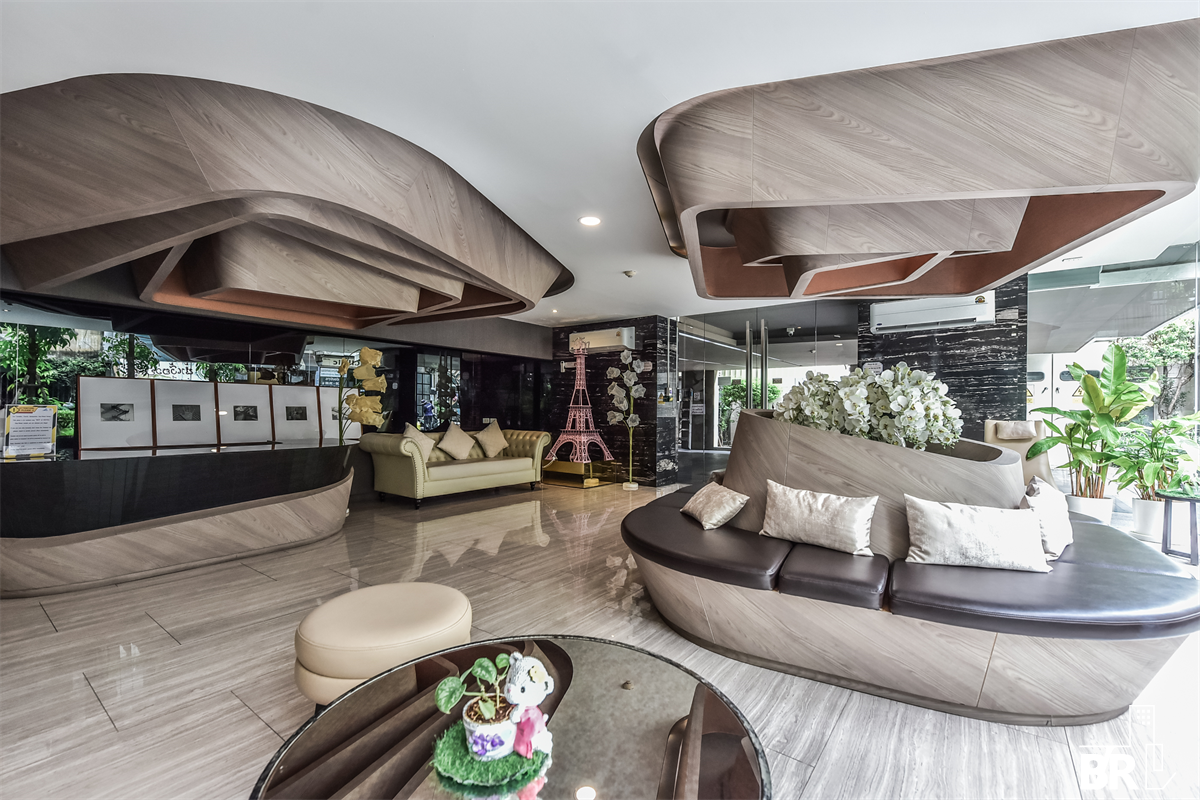 picture Luxuriously Elevated Unit Klass Silom near BTS Chong Nonsi - 3/9