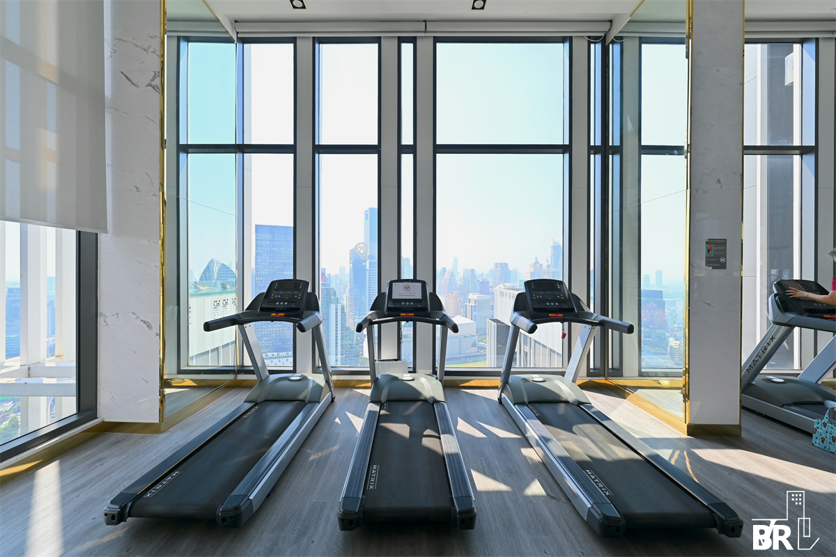 picture Life One Wireless  Luxury Unit, Ready for You Without the Wait - 5/9