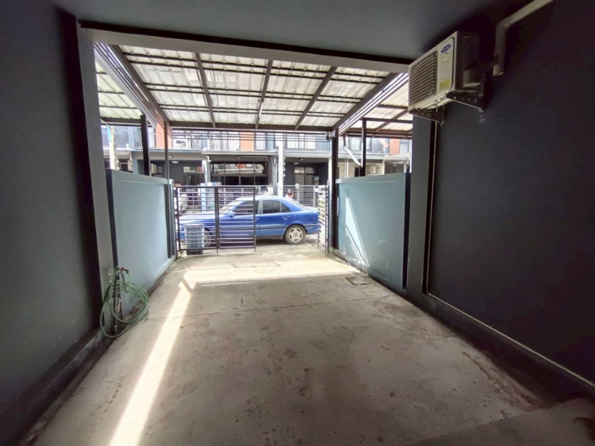 รูป ขายบ้านทาวน์โฮม หมู่บ้านเฮ้าส์ 35 นนทบุรีแถวเซ็นทรัลแจ้งวัฒนะ เหมาะสำหรับทำโกดังเก็บของ ออฟฟิศขนาดเล็กบ้านพักระยะยาว - รูปที่ 2/13