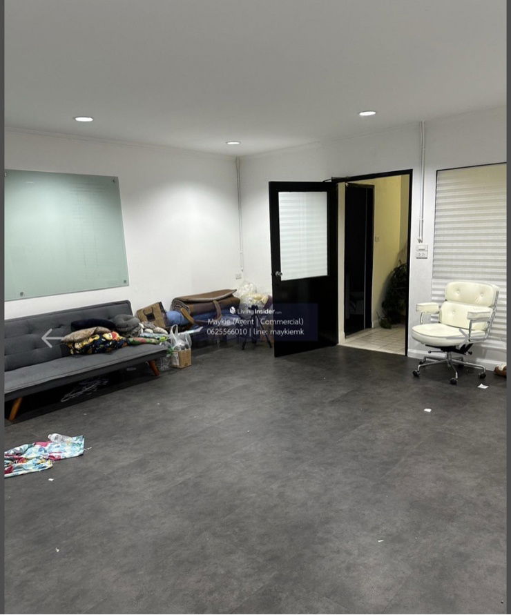 picture ✨ For Rent: Commercial Building (Floors 3–5) in the Heart of Ekkamai  💰 Rental Price: 70,000 THB/month - 4/5