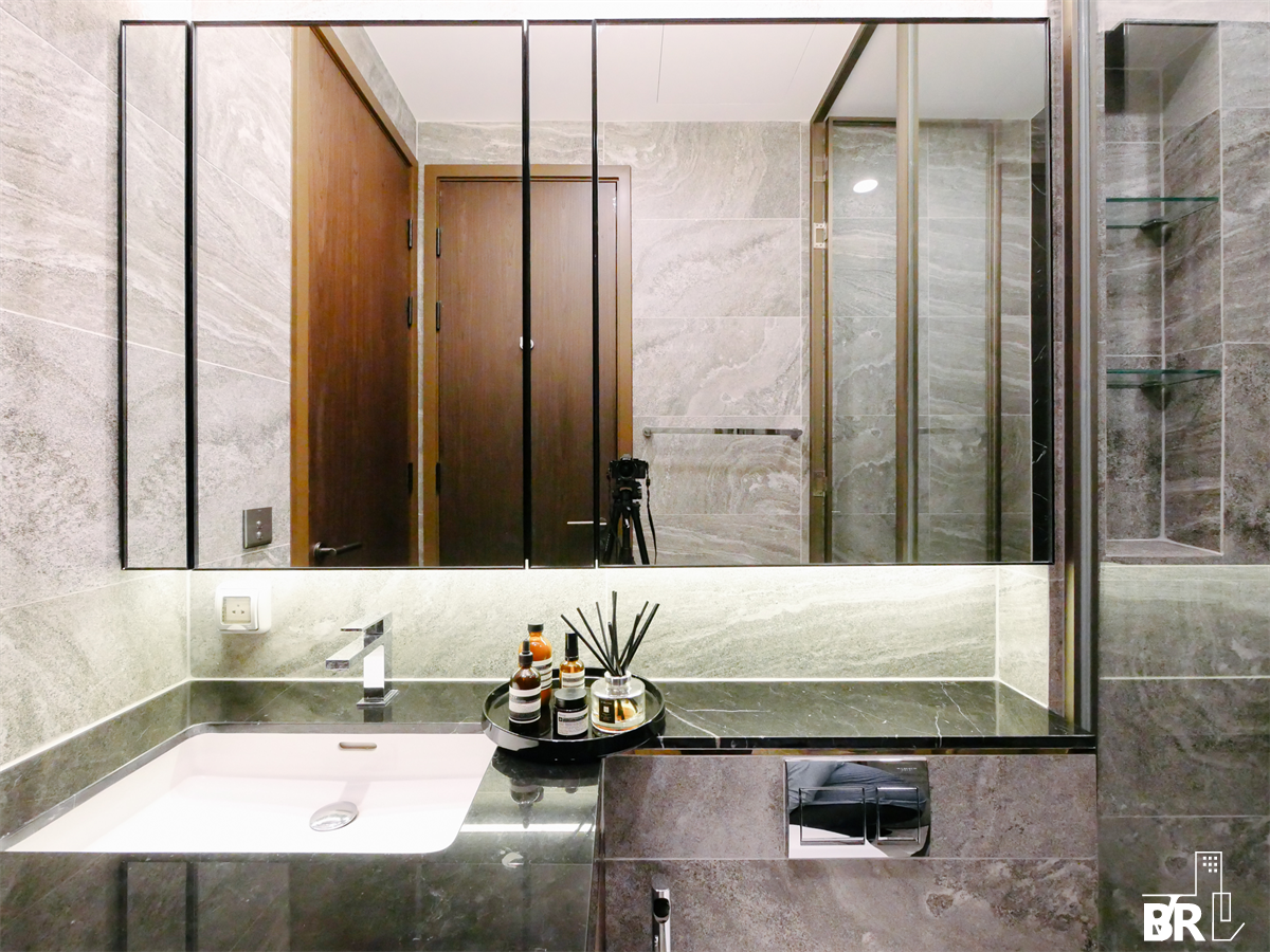 picture The Esse Sukhumvit 36  Luxury Condo in Central City Location - 6/10