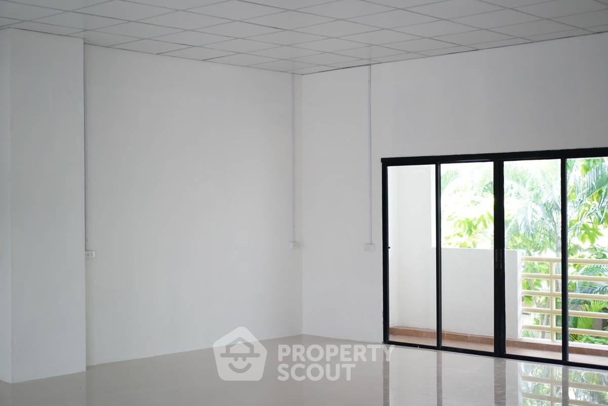 picture 1-BR Condo at Fair Tower Condominium near BTS On Nut (ID 2208437) - 3/6