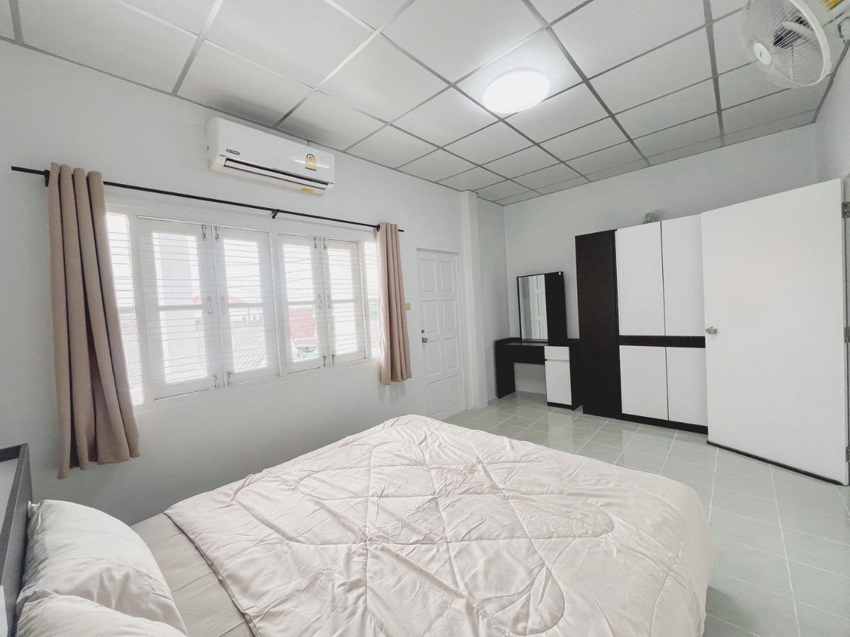 picture House for Rent – Corner Unit at Tharnthong Village - 6/34