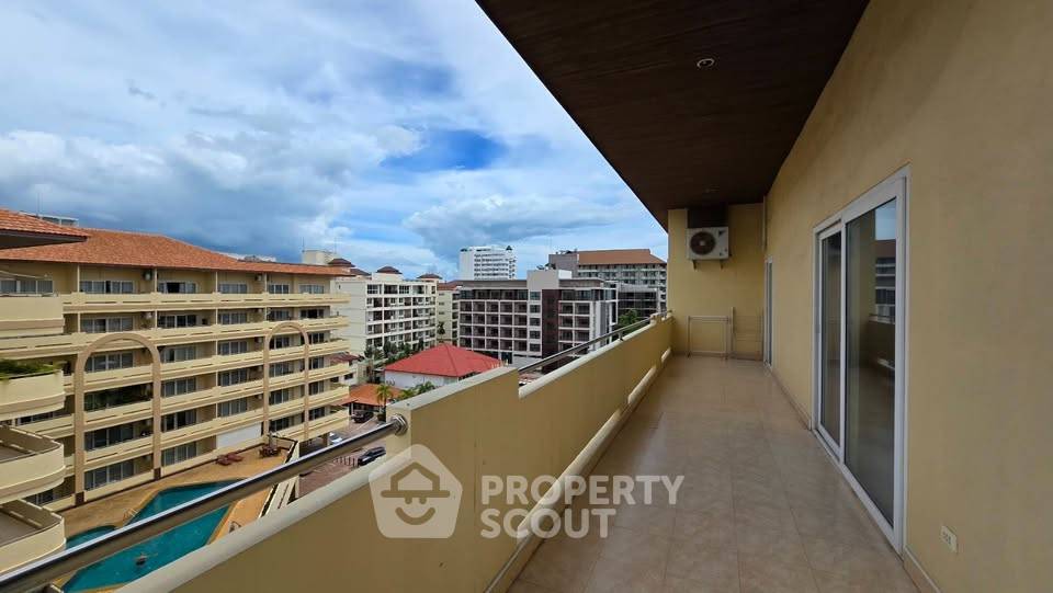 picture 2-BR Condo at View Talay 3 close to Phratamnak (ID 2208694) - 12/20