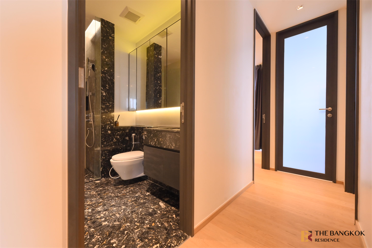 picture Beatniq Sukhumvit 32 Ultimate Luxury Lifestyle with Convenience near BTS Thong Lo - 3/10