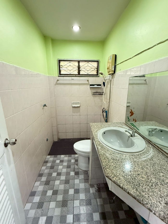 รูป 🏡 ทาวน์เฮาส์ห้องมุมหลังใหญ่ พร้อมสวนเล็กๆ ข้างบ้าน – ซ.ร่วมมิตรพัฒนา ใกล้ห้าแยกวัชรพล - รูปที่ 7/14