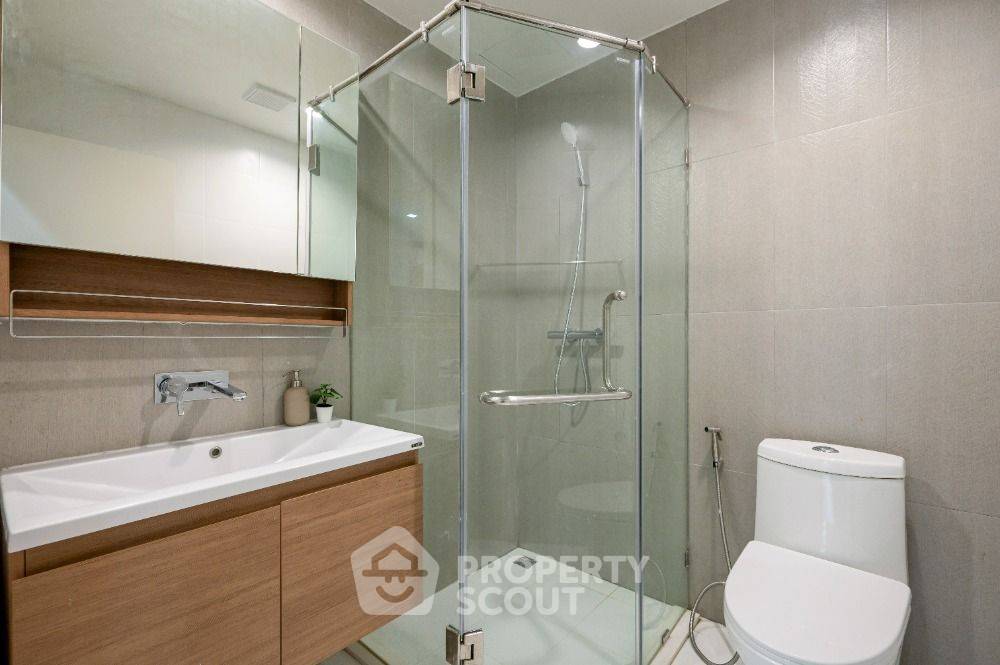 picture 2-BR Condo at The Seed Musee Sukhumvit 26 near BTS Phrom Phong (ID 1573887) - 4/44
