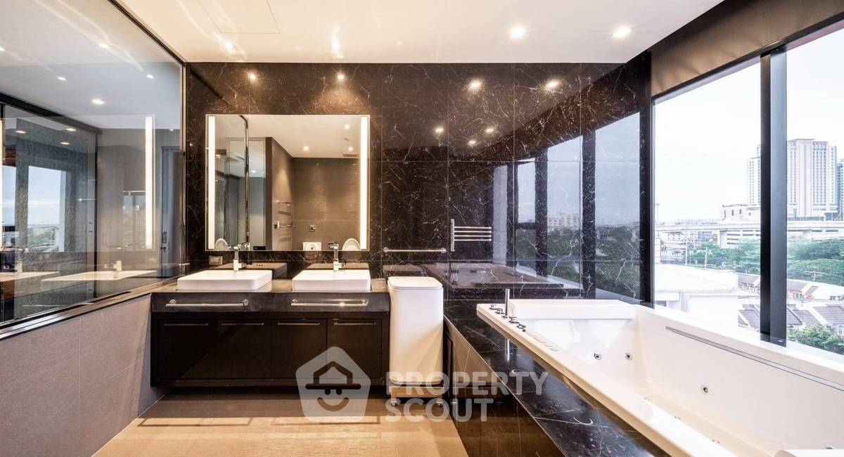 picture 10-BR House near ARL Hua Mak (ID 2047126) - 10/14