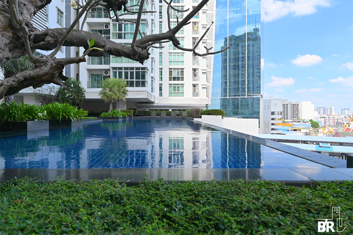 picture Nusasiri Grand Condo The Privilege of Luxury in an Economic Hub Location near BTS Ekkamai - 8/9