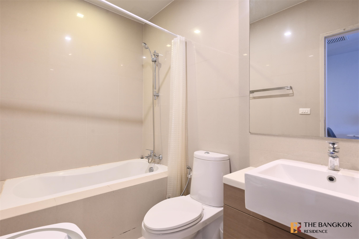 picture Noble Refine Luxury Unit, Ready for You Without the Wait near BTS Phrom Phong - 9/10