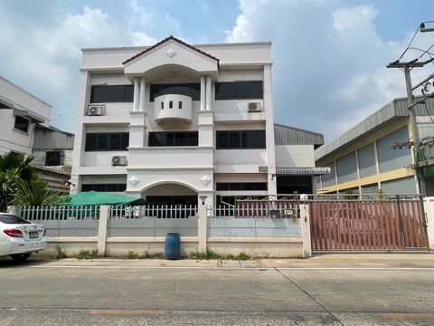 ขายโรงงานพร้อมบ้าน 3ชั้น ซอยเทศบาลคลองมะเดื่อ กระทุ่มแบน สมุทรสาคร