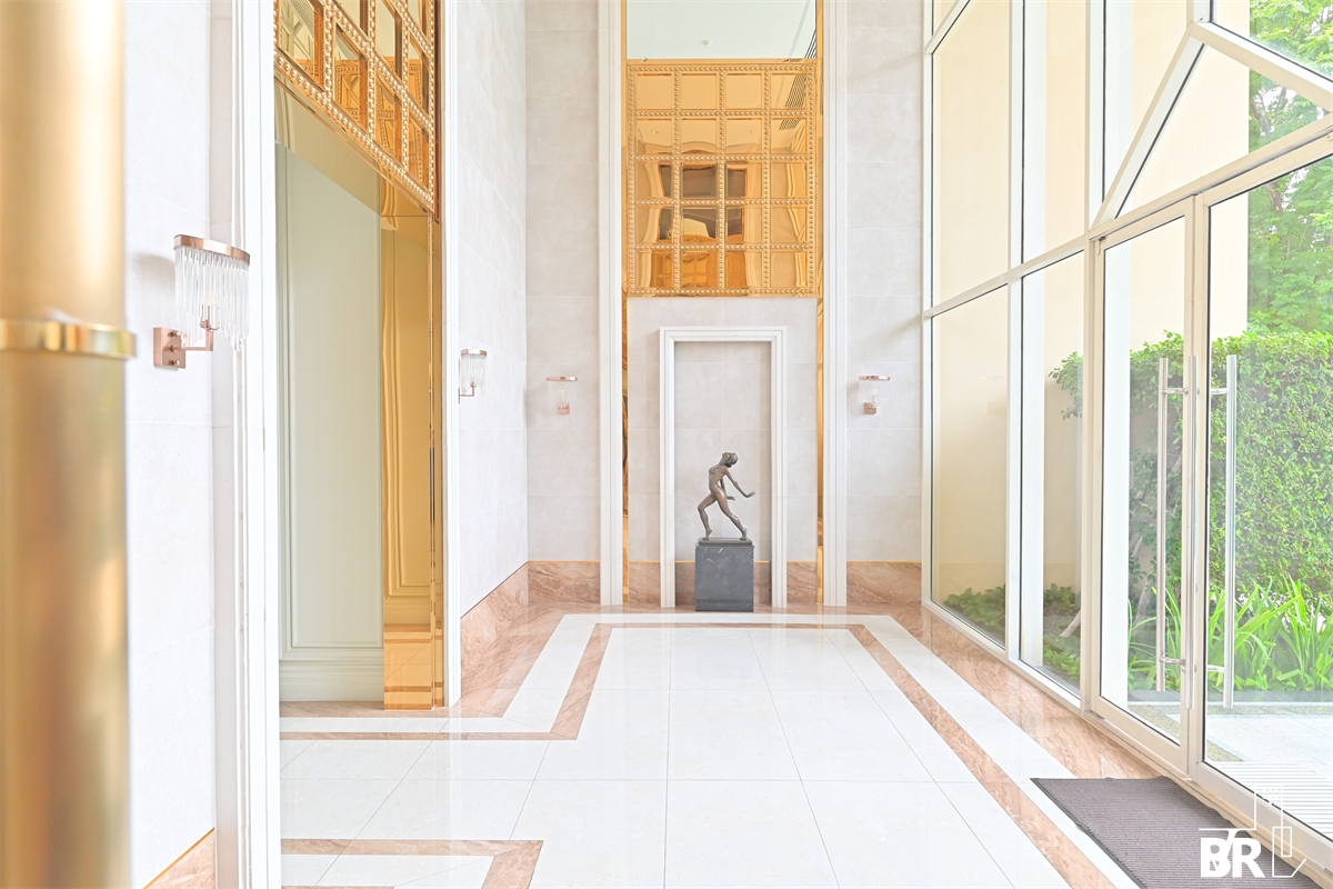 picture Ultimate Luxury Lifestyle with Convenience Hampton Thonglor 10 - 3/9