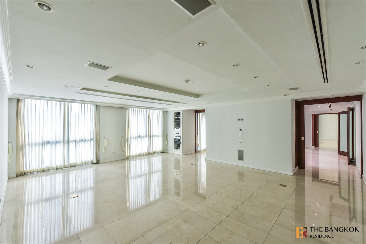 picture Somkid Gardens Luxury Condo Ready to Move-in at the Best Location near BTS Phloen Chit - 8/10
