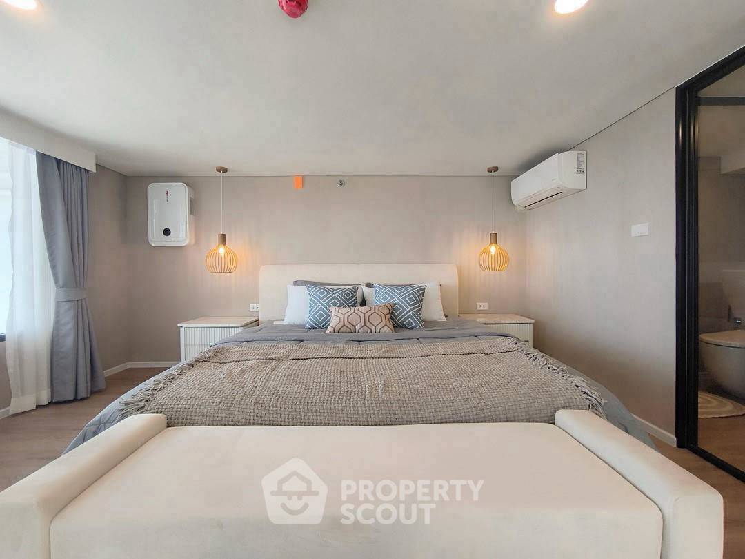 picture 2-BR Condo at Landmark @MRTA Station in Bang Kapi (ID 2201141) - 8/14
