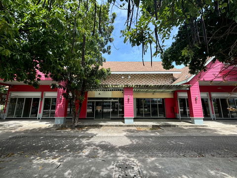 ให้เช่า ออฟฟิศ สำนักงาน ร้านขายของ/อาหาร ไอเพลส แหลมฉบัง ติดถ.สุขุมวิท อ.ศรีราชา จ.ชลบุรี