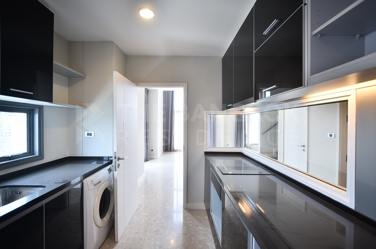 picture Luxurious Design, Elevated Atmosphere The Crest Sukhumvit 34 near BTS Thong Lo - 10/10