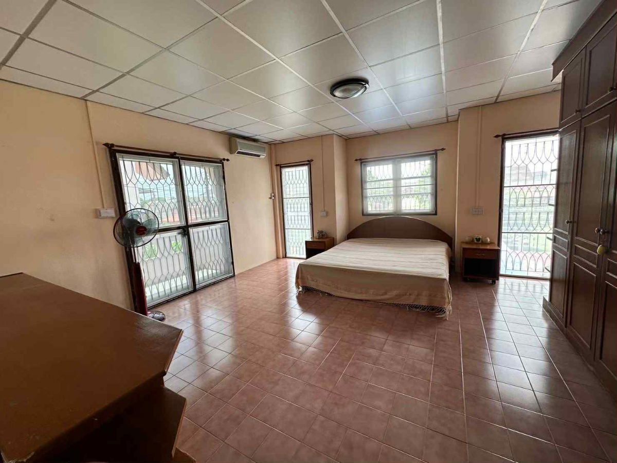 picture For Rent: Renovated 2-Storey Townhouse Rayong – Ready to Move In August! - 5/9