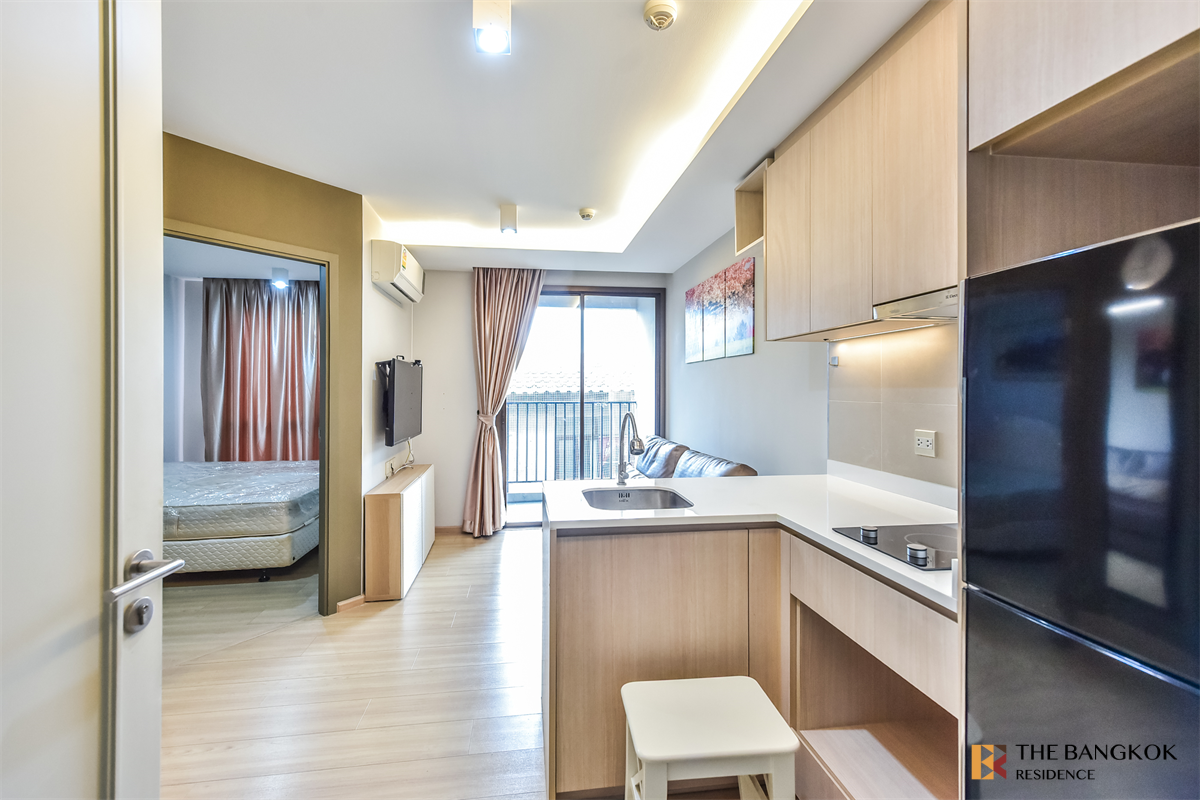 picture Maestro 12 Ultimate Luxury Condo in Business District near BTS Ratchathewi - 1/10
