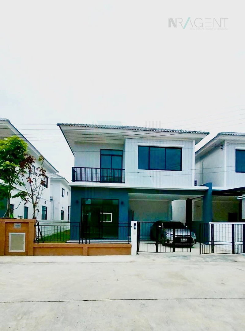 ขายบ้านเดี่ยว : ขายบ้านแฝด โครงการ ดิ เอสเซนส์ ชัยพฤกษ์-วงแหวน 2 ชั้น 3 ห้องนอน 3 ห้องน้ำ