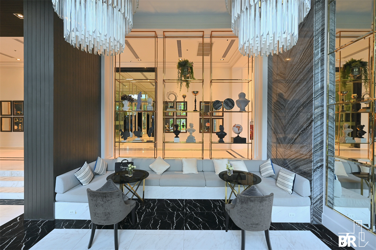 picture Life One Wireless  Luxury Unit, Ready for You Without the Wait - 8/9