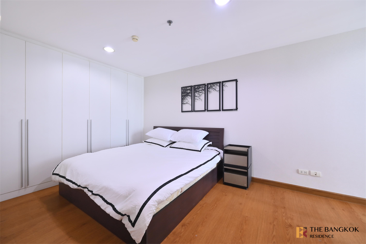 picture Ultimate Luxury Condo in Business District Belle Grand Rama 9 near MRT Rama 9 Station - 6/10