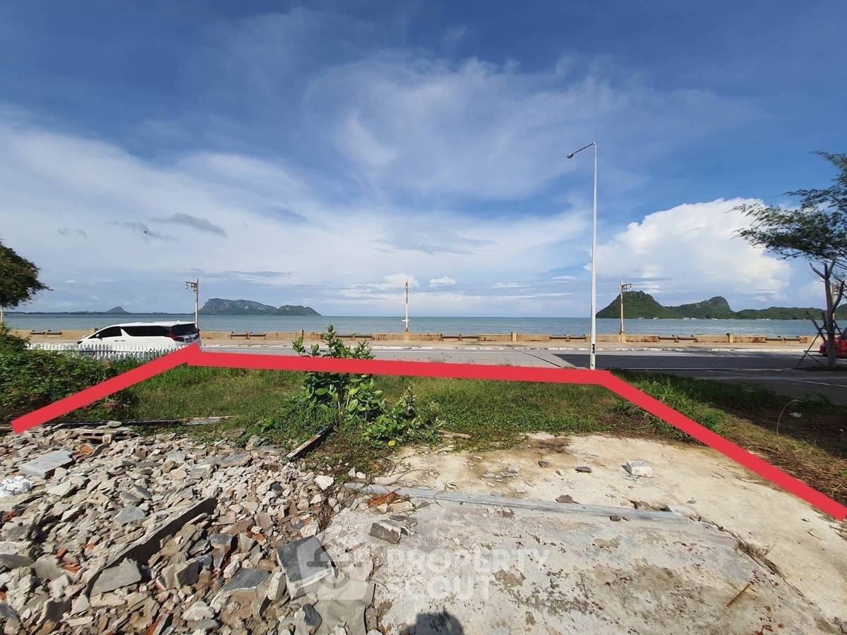 picture 800 m² Land for Sale in Mueang Prachuap Khiri Khan (ID 1846018) - 2/5
