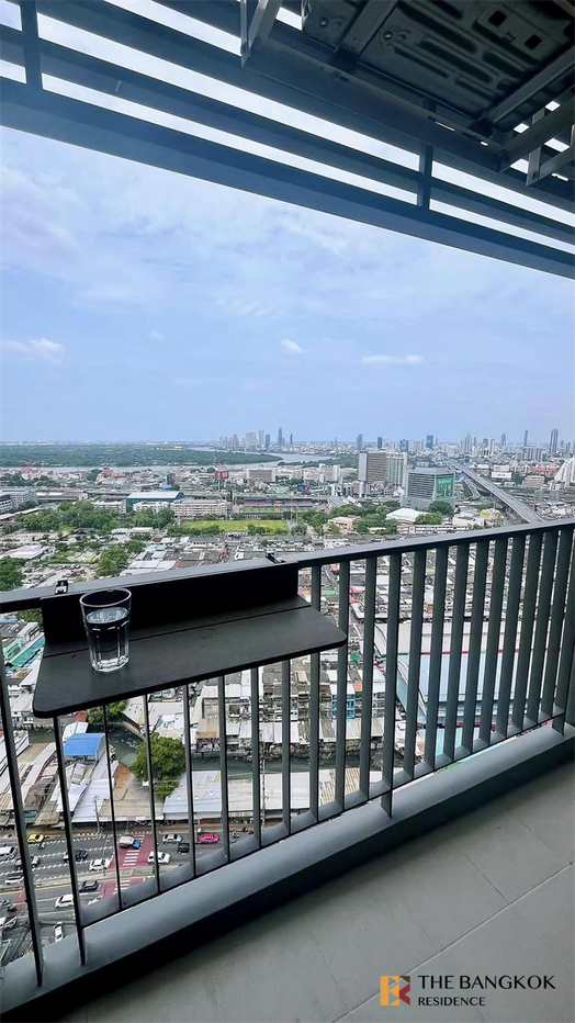 picture Luxury Condo in Central City Location Life Asoke- RAMA 4 near MRT Queen Sirikit National Convention Center Station - 7/10