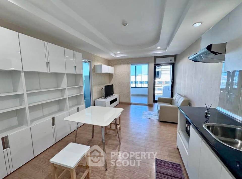picture 1-BR Condo at One Plus Jed Yod 1 & 2 in Chang Phueak (ID 2209214) - 1/5