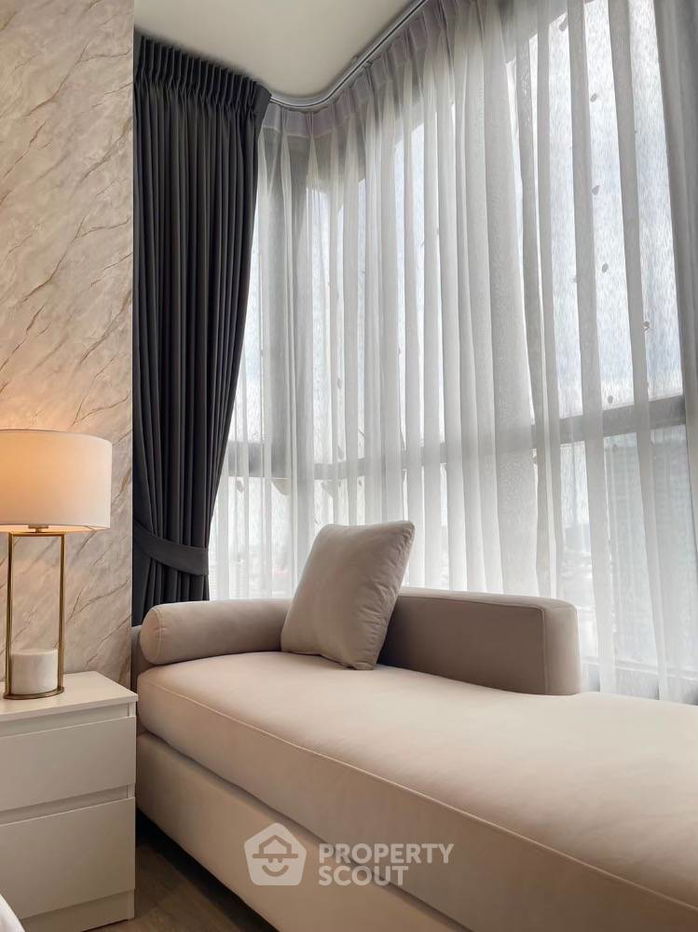 picture 1-BR Condo at XT Huaikhwang near MRT Huai Khwang (ID 1528218) - 4/15