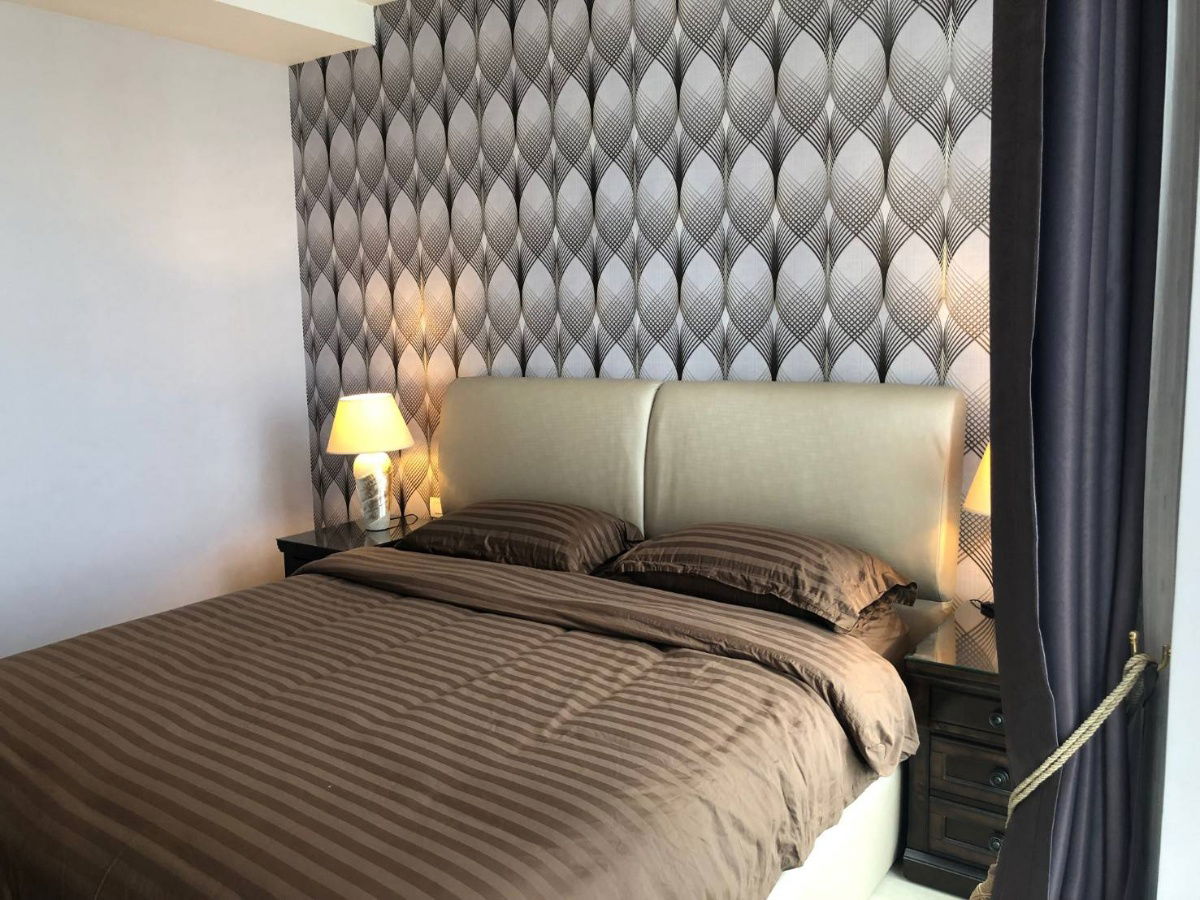 picture ♢ Nice Decoration ♢ Tower B, 30+ Floor | 2 Bedrooms, 75.45 sq.m. | Condo skywalk connect to BTS ploenchit and Central Embassy. - 10/17