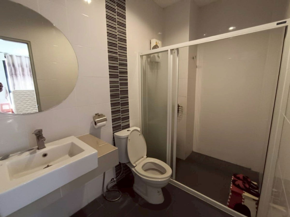 รูป ขายบ้านทาวน์โฮม หมู่บ้านเฮ้าส์ 35 นนทบุรีแถวเซ็นทรัลแจ้งวัฒนะ เหมาะสำหรับทำโกดังเก็บของ ออฟฟิศขนาดเล็กบ้านพักระยะยาว - รูปที่ 5/13